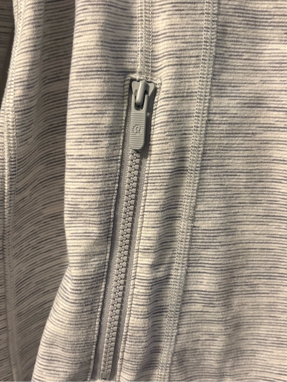 Lululemon Define - Picture 5 of 9